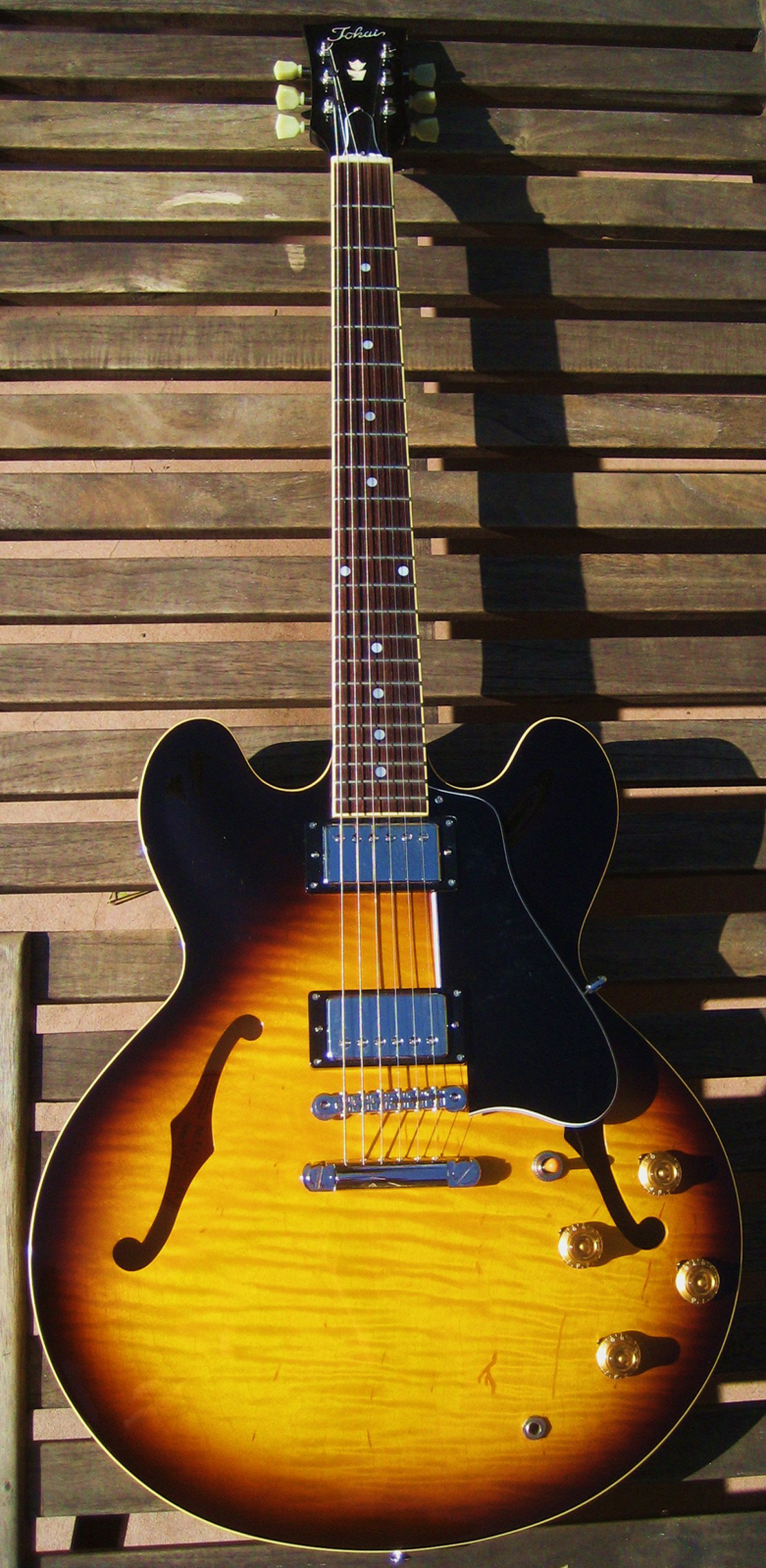 Tokai sales es 335